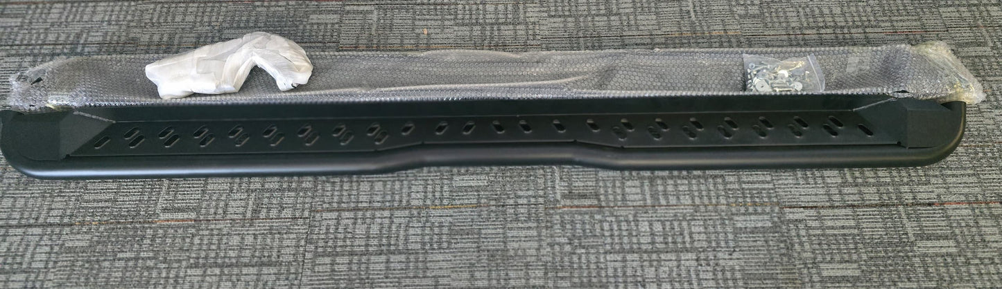 Hilux side-steps 17-21