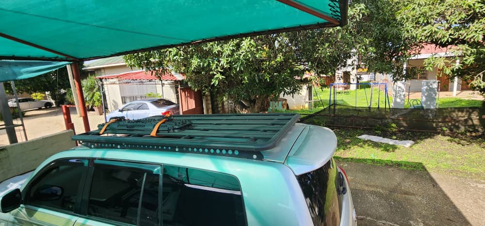 LC-200 Roof Rack