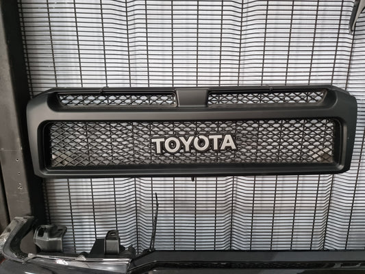 LC-79 Front grill