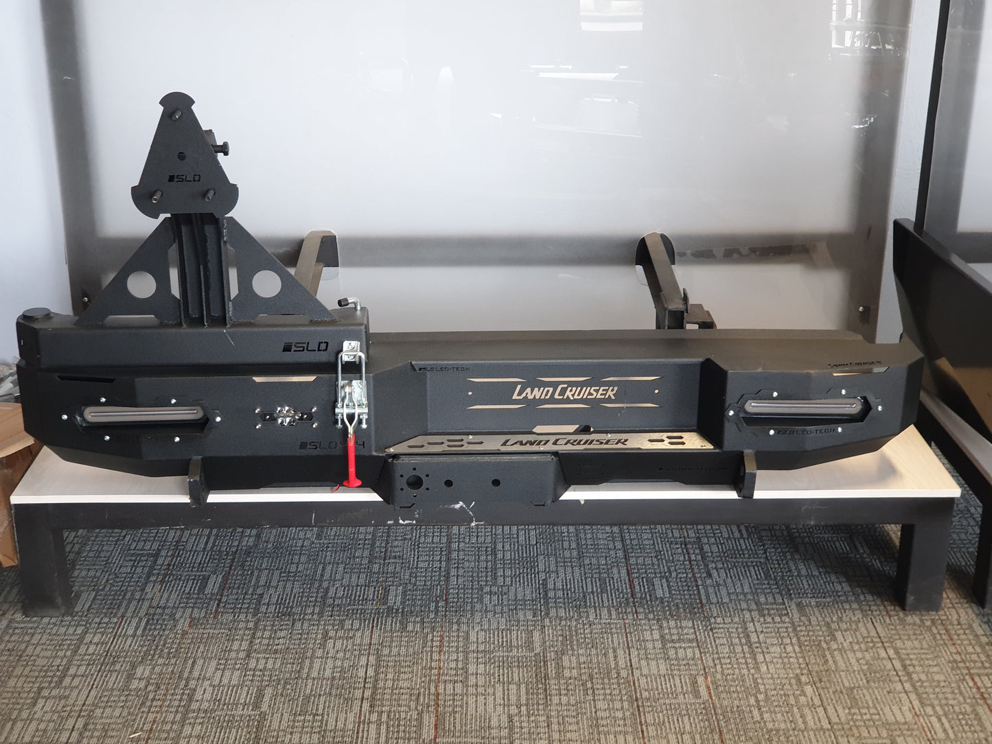 LC-79 Rear step SLD Edition